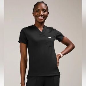 FIGS FORMx Scrub Set